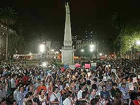Protesta en Plaza de Mayo